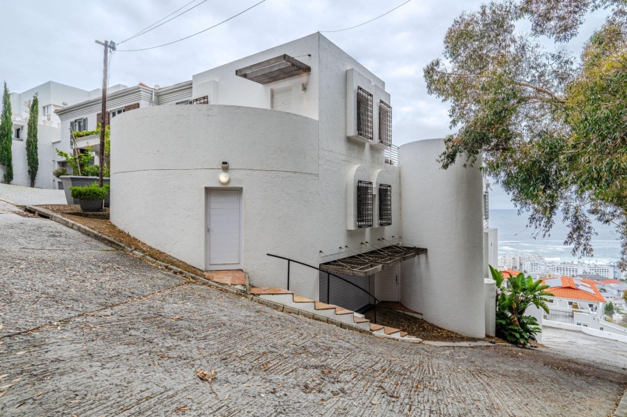 3 Bedroom Property for Sale in Bantry Bay Western Cape